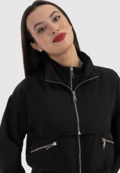 Faina Lichte Jas - Schwarz -Faina 3f1dee7ed7fd4b4583d501af66a8cde6