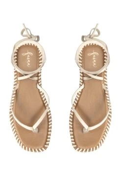 Faina Teensandalen - Cremefarben -Faina 41f6c27c879a499391649f2d50fbba61