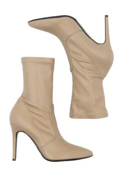 Faina Korte Laarzen - Beige -Faina 4252dcdd9b41474aab6053c9b1158f62