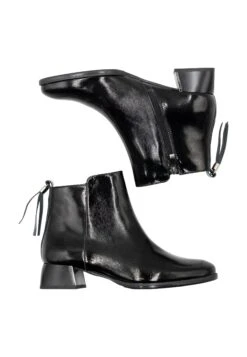 Faina Korte Laarzen - Schwarz 9 Faina Korte Laarzen - Schwarz -Faina 80e7311ba9ec4df98f10c37f9a3708ff