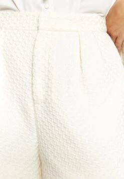 Faina Ikita - Shorts - Wollweiss -Faina 8fe2ad0e240244c1aac5cb752c65ba4d